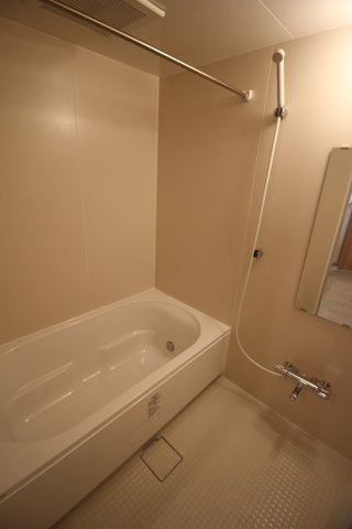 グランカーサ川崎生田の浴室|同じ間取りの違うお部屋の写真になります。