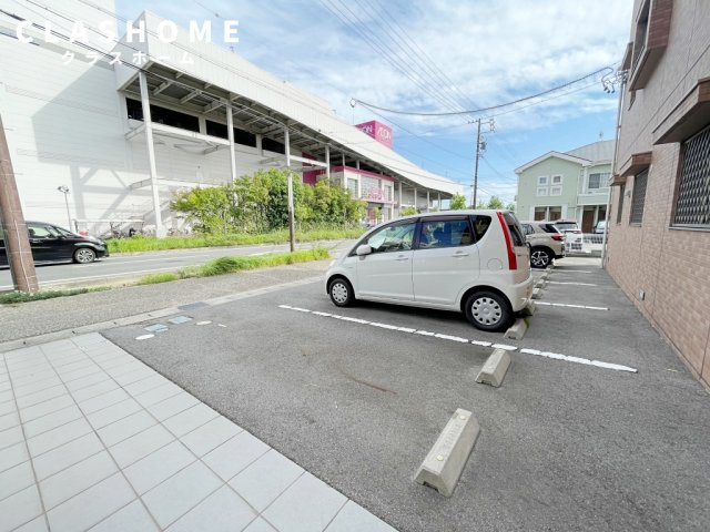 緒川プラザ　　刈谷市近郊の賃貸ならクラスホーム刈谷店の駐車場
