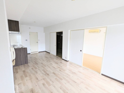 【居間・リビング】 | イスズハイツベル苦楽園P-1