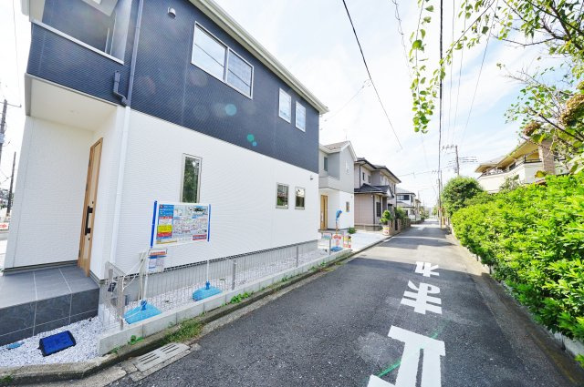 【横浜市瀬谷区南台１丁目16-9全２棟新築戸建て１号棟】★仲介手数料無料★（南瀬谷小学校・南瀬谷中学校）の前面道路含む現地写真