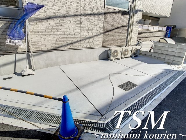 アート萱島Ｅａｓｔ Ａの駐車場