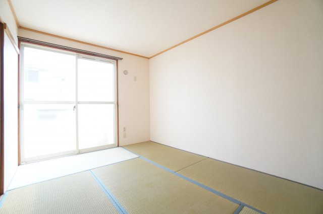 【和室】 | ヴィラモデルナB | ※同物件・反転タイプの写真です。