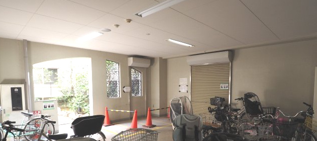 アーバンハイツ三晴バイク専用駐車場