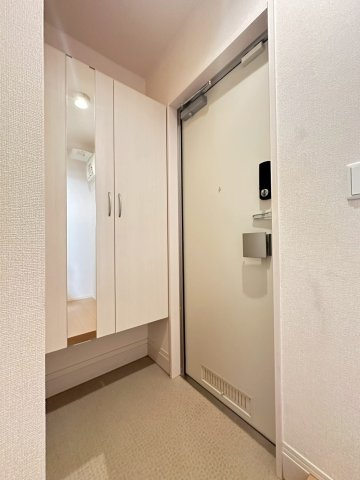 ブライトテラスの玄関