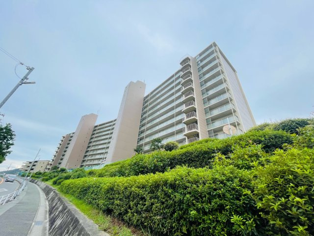 北須磨団地D１棟の外観