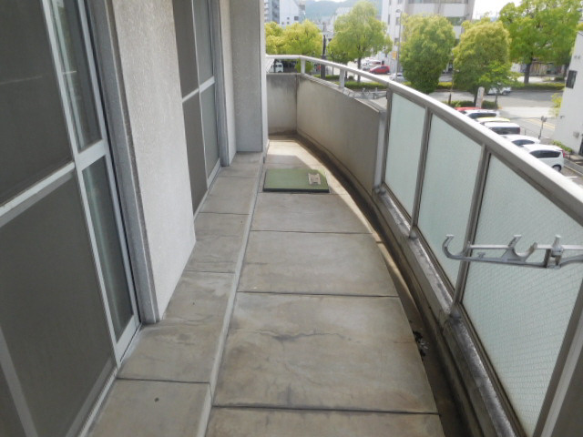 ぱすてる　めぞん　クレヨンのバルコニー