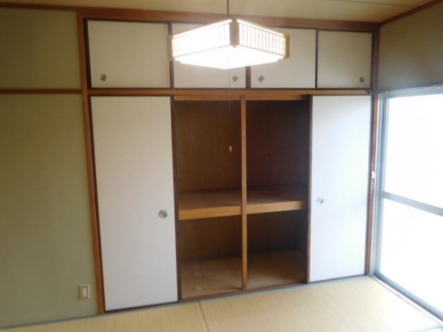 ぱすてる　めぞん　クレヨンの収納