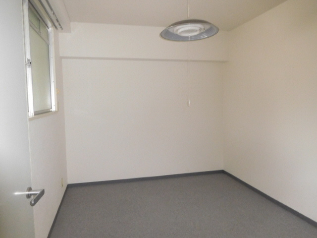 ぱすてる　めぞん　クレヨンの寝室