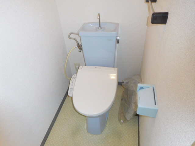 ぱすてる　めぞん　クレヨンのトイレ