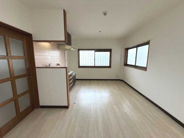 ハイライフ高砂の居間・リビング