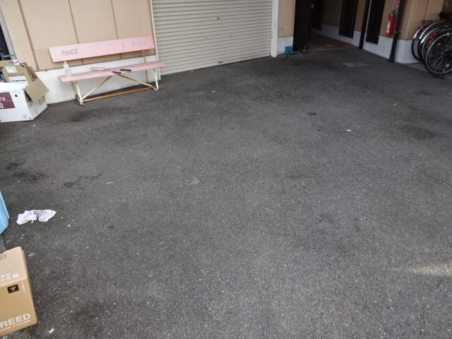 フレシール土山の駐車場
