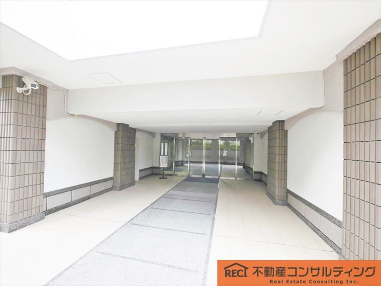 ロイヤルアーク芦屋の外観