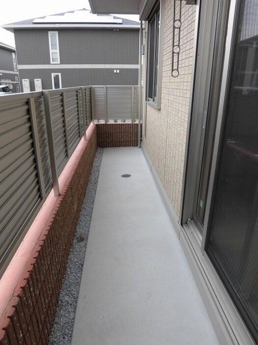 合志市須屋のアパートのバルコニー