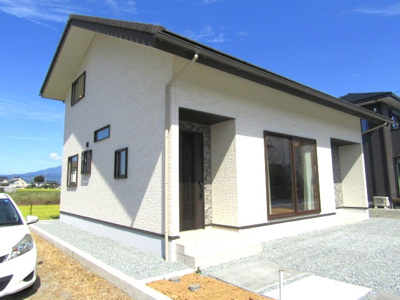 【駐車場】 | 新築戸建　昭和町西条新田 | 車をお持ちの方に嬉しい駐車場付きの物件です