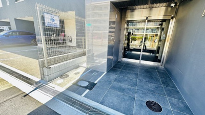 【ロビー】 | Lucir西三国