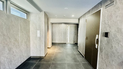 【ロビー】 | Lucir西三国