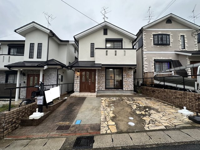 ＪＲ奈良線『木幡』駅まで徒歩１４分＆２沿線利用可能◎リフォーム済み美宅◎駐車２台ＯＫ◎宇治市木幡南山の外観