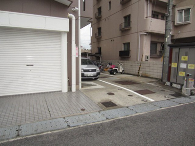 【駐車場】 | ルナ・パリス