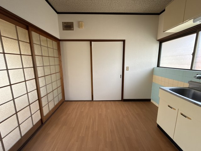 飯田（橋本）貸家Ⅰの居間・リビング