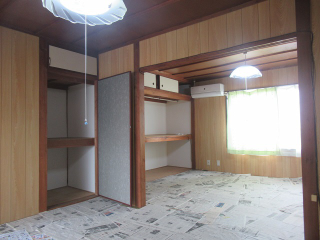 浦岡マンションの居間・リビング