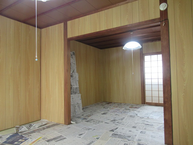 浦岡マンションの居間・リビング