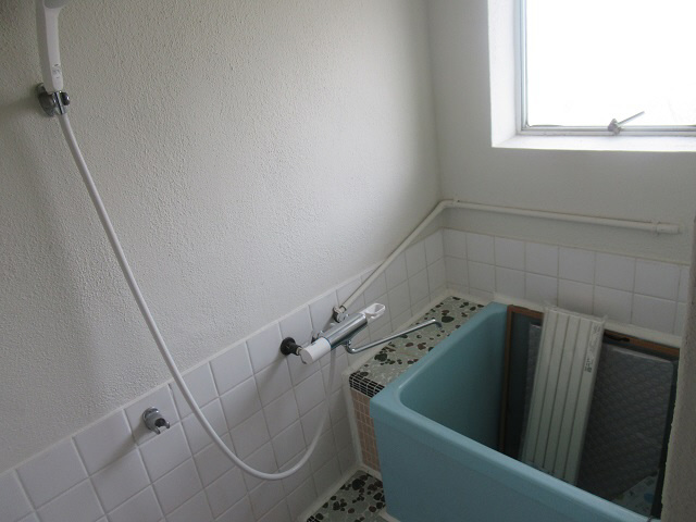 浦岡マンションの浴室