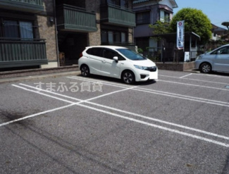 【駐車場】