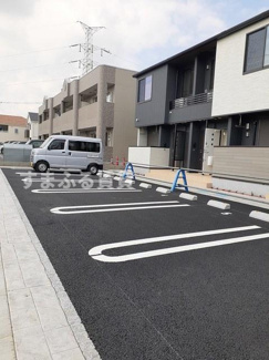【駐車場】