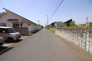 【前面道路含む現地写真】 | 
