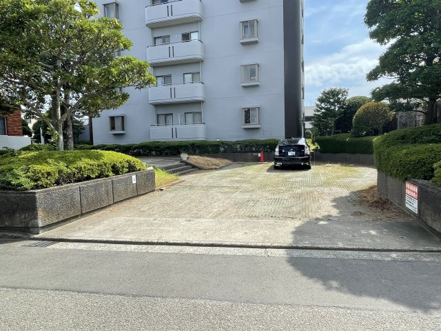 メゾン西中原　静岡市駿河区西中原の駐車場|来客用駐車場