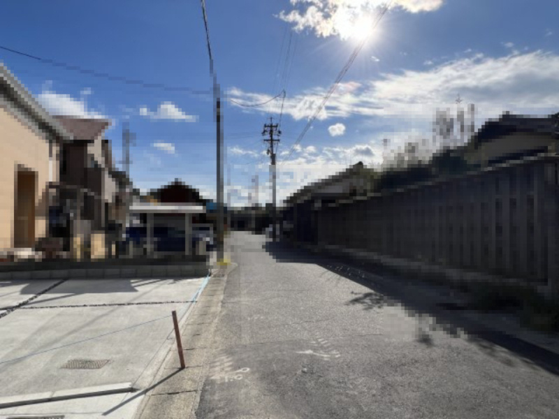 碧南市弥生町第2新築戸建　3号棟の前面道路含む現地写真|碧南市弥生町第2新築戸建前面道路写真です。