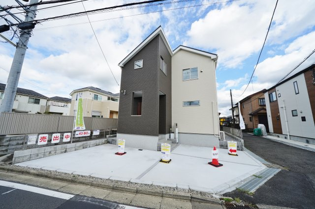 【横浜市瀬谷区本郷２丁目42-7新築戸建て】★仲介手数料無料★（大門小学校・瀬谷中学校）の外観