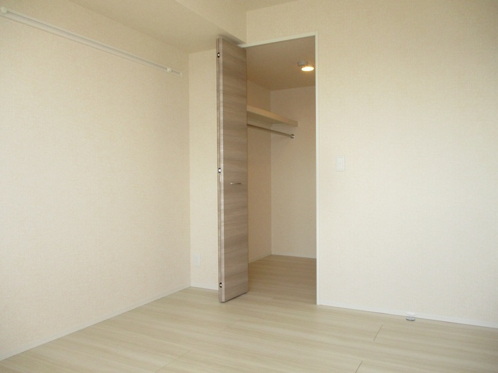 オーフィングⅢの洋室