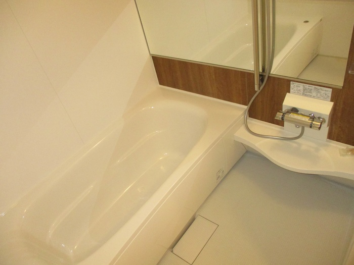 オーフィングⅢの浴室