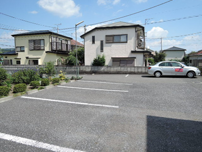敷地内駐車場（有料・要空き確認）