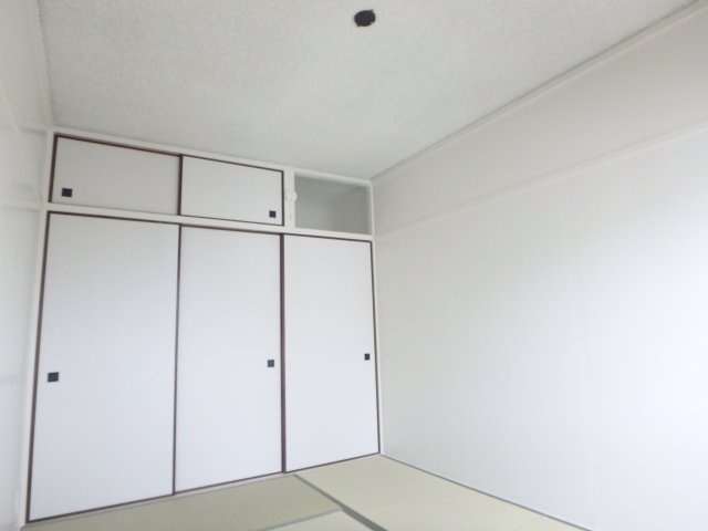 ビレッジハウス境港第三1号棟の和室|イメージ401号室の写真