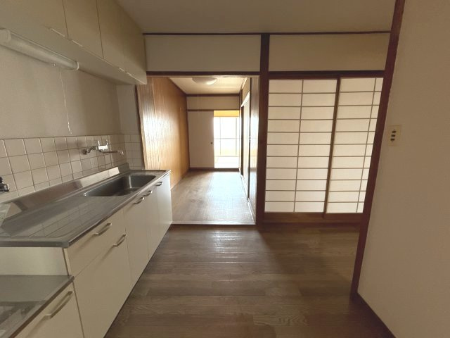 コーポ有本の居間・リビング