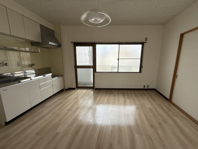 坪田ビルの居間・リビング