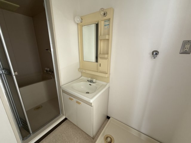 坪田ビルの洗面所