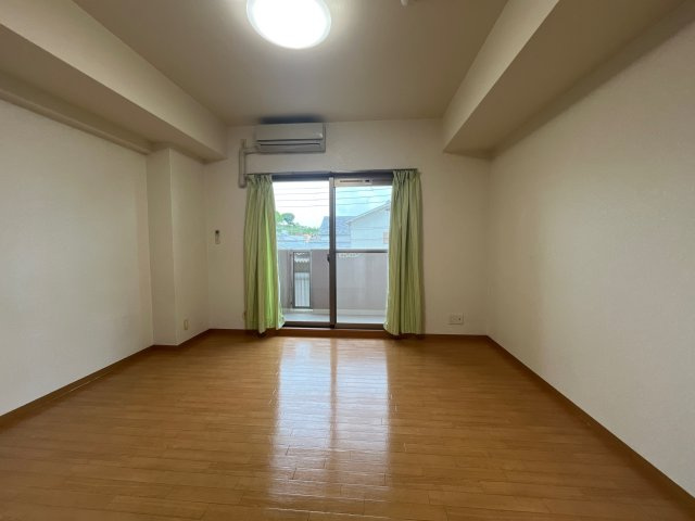 トラント メゾンの居間・リビング