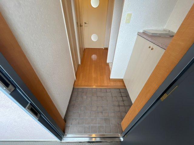 トラント メゾンの玄関