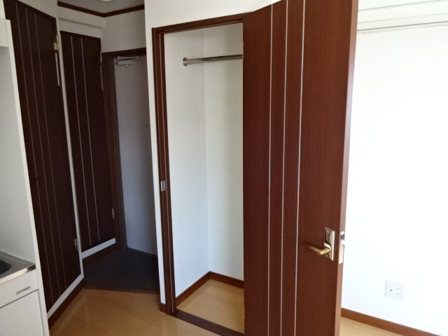 ベルフラワー岡町の収納