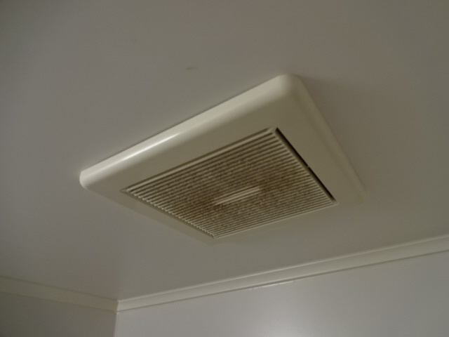 ベルフラワー山野井の浴室