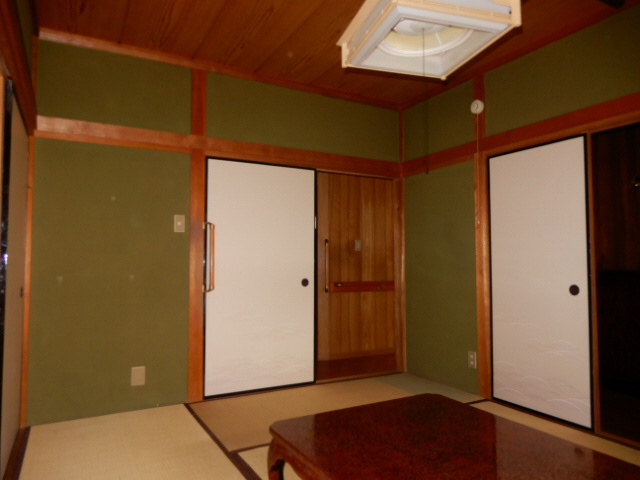 八代本町貸家の居間・リビング