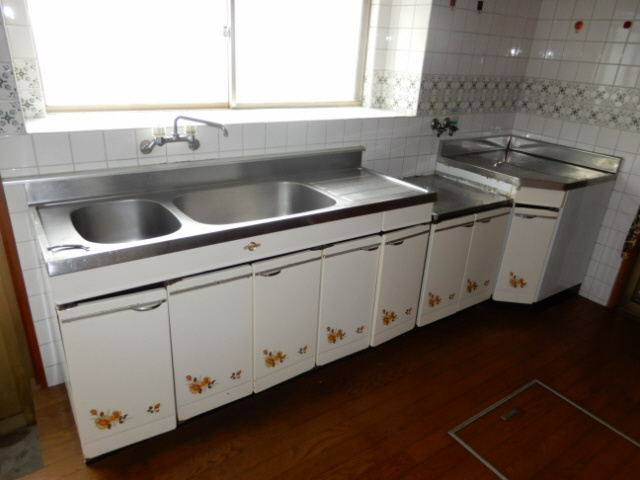 八代本町貸家のキッチン