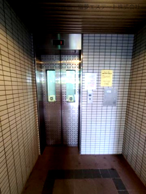 【エントランス】 | レジデンス川原