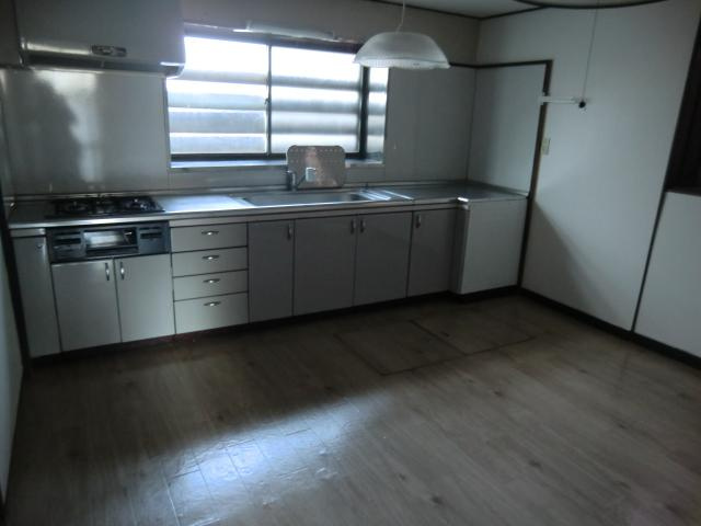 明晶吉木貸家の居間・リビング