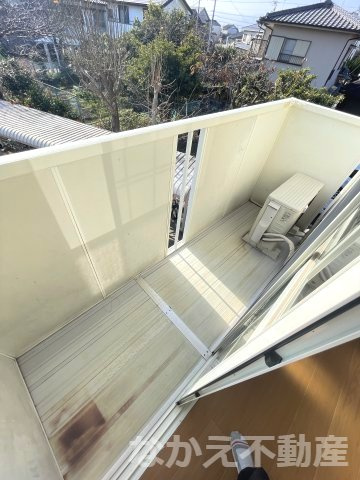 【バルコニー】 | 暖かな日差しのふりそそぐバルコニー