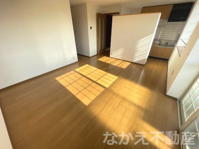 【居間・リビング】 | こちらのリビングで趣味の時間をお楽しみください