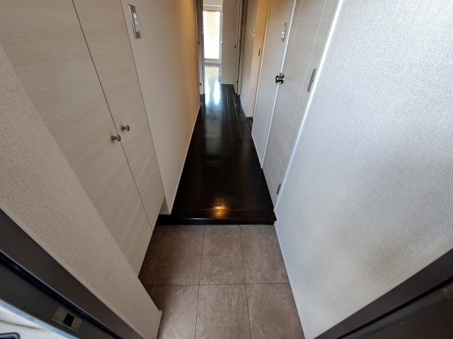 MINT甲子園三番町の玄関
